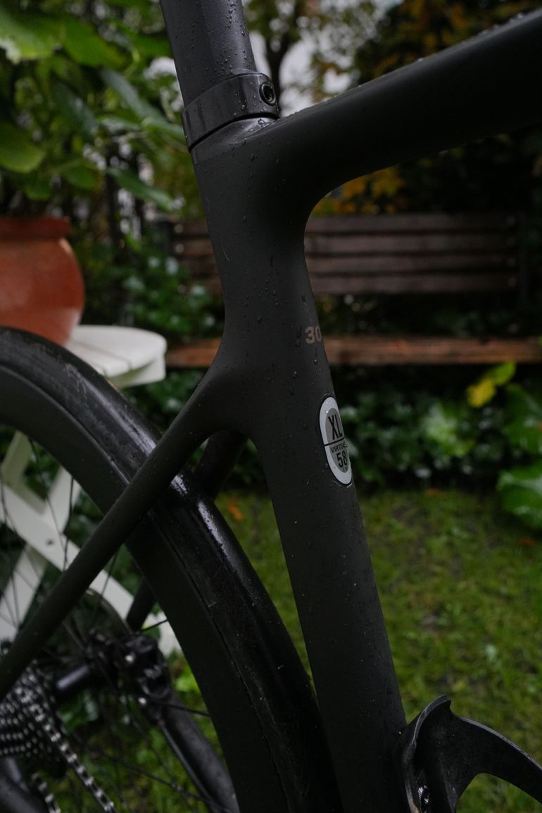 Used Scott Addict RC 30 2023 2023 Road & Gravel, Black — image 4 of 10