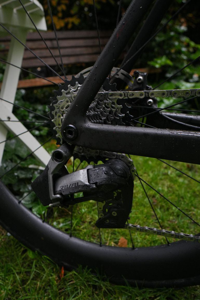 Used Scott Addict RC 30 2023 2023 Road & Gravel, Black — image 5 of 10