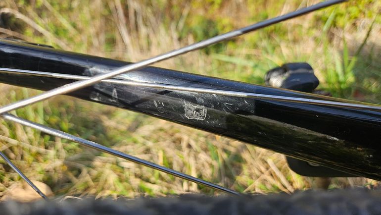 Used Specialized Tarmac Shimano 105 2016 Road & Gravel — image 9 of 11