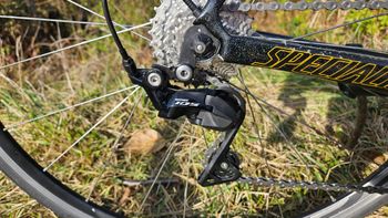 Used Specialized Tarmac Shimano 105 2016 Road & Gravel — image 3 of 11