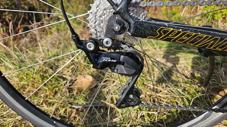 Used Specialized Tarmac Shimano 105 2016 Road & Gravel — image 3 of 11