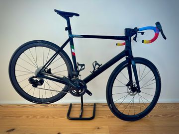 Used Colnago C68 Campagnolo Super Record EPS 2023 Road & Gravel, Black — image 4 of 14