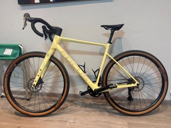 Used Focus ATLAS 8.8 2024 2024 Road & Gravel