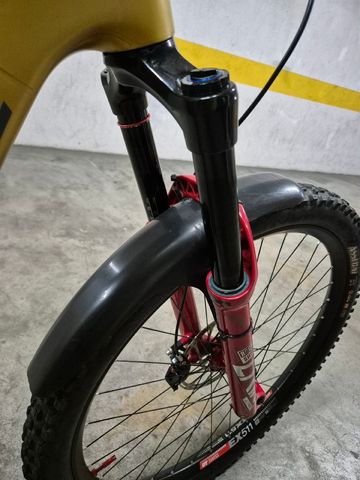 Used Santa Cruz Bronson Shimano SLX 2023 Mountainbike, Orange, Mixed — image 7 of 9