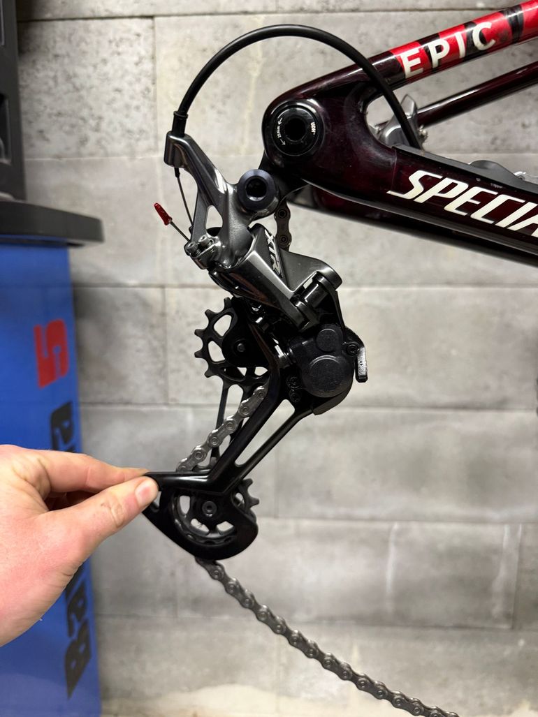 Used Specialized Epic Shimano XTR 2024 Mountainbike, Red, 29 — image 3 of 3