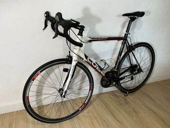 Used CUBE Agree 2016 Road & Gravel, Black — image 3 of 4