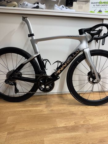 Used Pinarello DOGMA F DURA ACE Di2 2024 2024 Road & Gravel