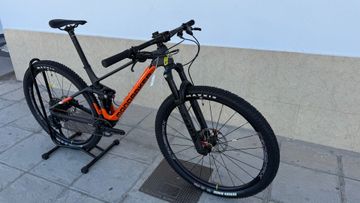 Used Mondraker F-PODIUM CARBON 2023 2023 Mountainbike, Orange, 29 — image 2 of 29