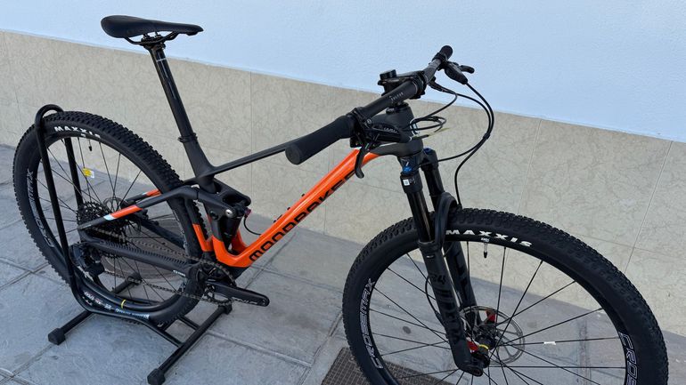 Used Mondraker F-PODIUM CARBON 2023 2023 Mountainbike, Orange, 29 — image 21 of 29