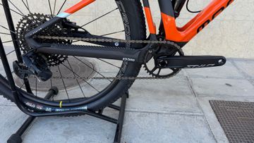Used Mondraker F-PODIUM CARBON 2023 2023 Mountainbike, Orange, 29 — image 5 of 29