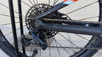 Used Mondraker F-PODIUM CARBON 2023 2023 Mountainbike, Orange, 29 — image 6 of 29