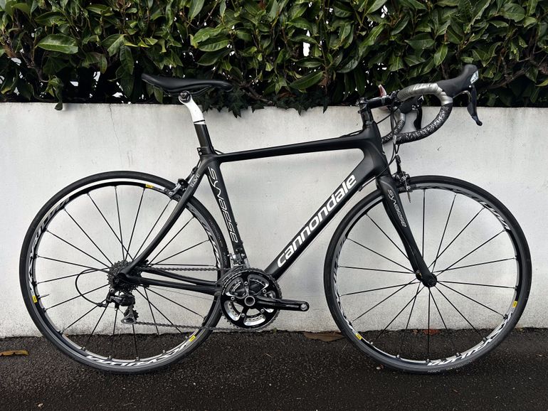 Used Cannondale Synapse 5 105 2017 2017 Road & Gravel, Black — image 1 of 3