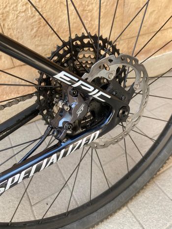 Used Specialized Epic Shimano Deore XT 2023 Mountainbike, Black — image 4 of 5