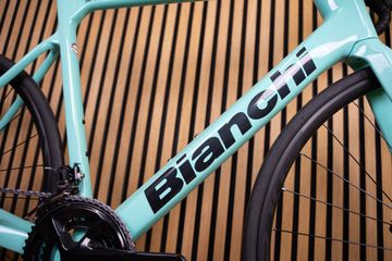 Bianchi Sprint Shimano 105 2025 Road & Gravel usato, Blu — immagine 5 di 9