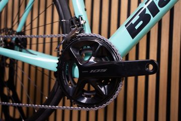 Bianchi Sprint Shimano 105 2025 Road & Gravel usato, Blu — immagine 6 di 9