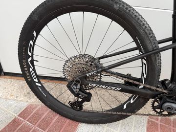 Used Specialized Epic World Cup Expert 2024 2024 Mountainbike, Black, 29 — image 5 of 5