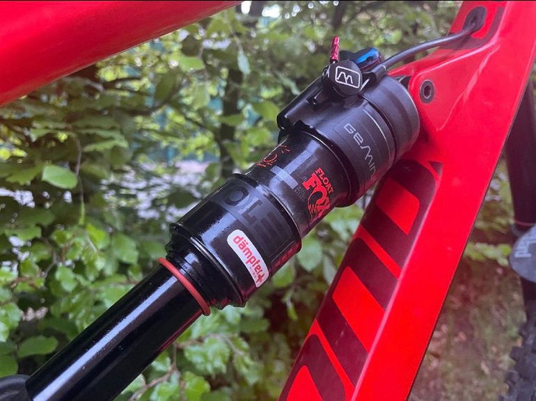 Used Cannondale Jekyll 3 2018 2018 Mountainbike, Red, 27.5 — image 12 of 16