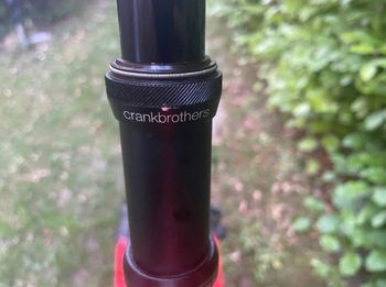 Used Cannondale Jekyll 3 2018 2018 Mountainbike, Red, 27.5 — image 8 of 16
