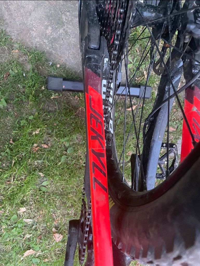 Used Cannondale Jekyll 3 2018 2018 Mountainbike, Red, 27.5 — image 3 of 16