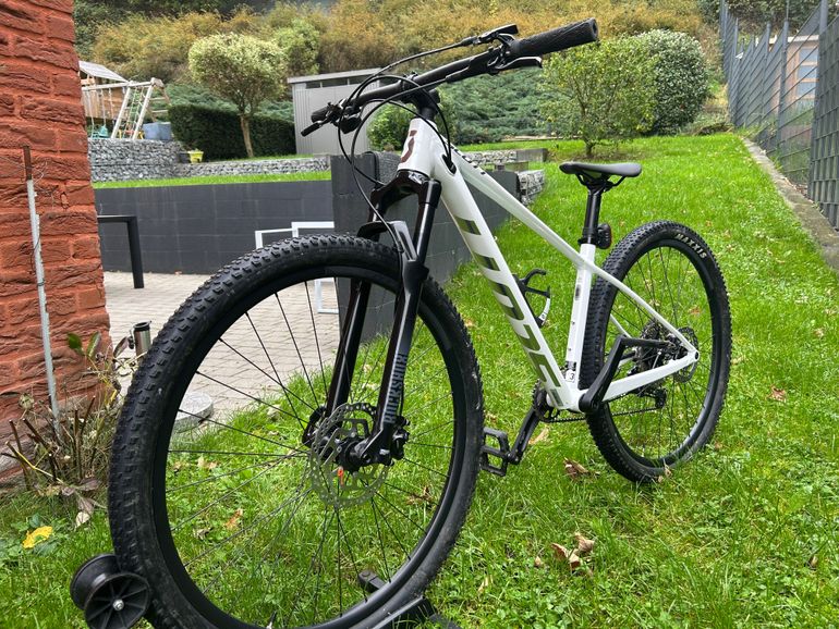 Used Scott Contessa Scale 930 2023 2023 Mountainbike, White, 29 — image 2 of 6