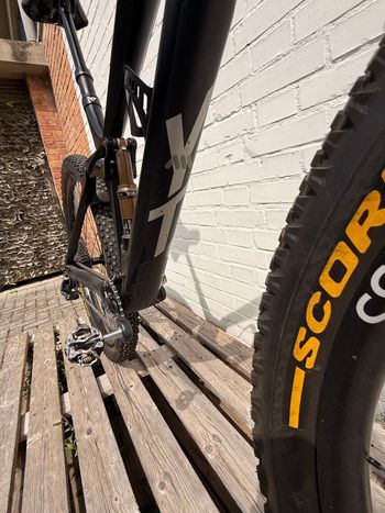 Used YT Industries Izzo CORE 4 29 2021 2021 Mountainbike, Black, 29 — image 17 of 24
