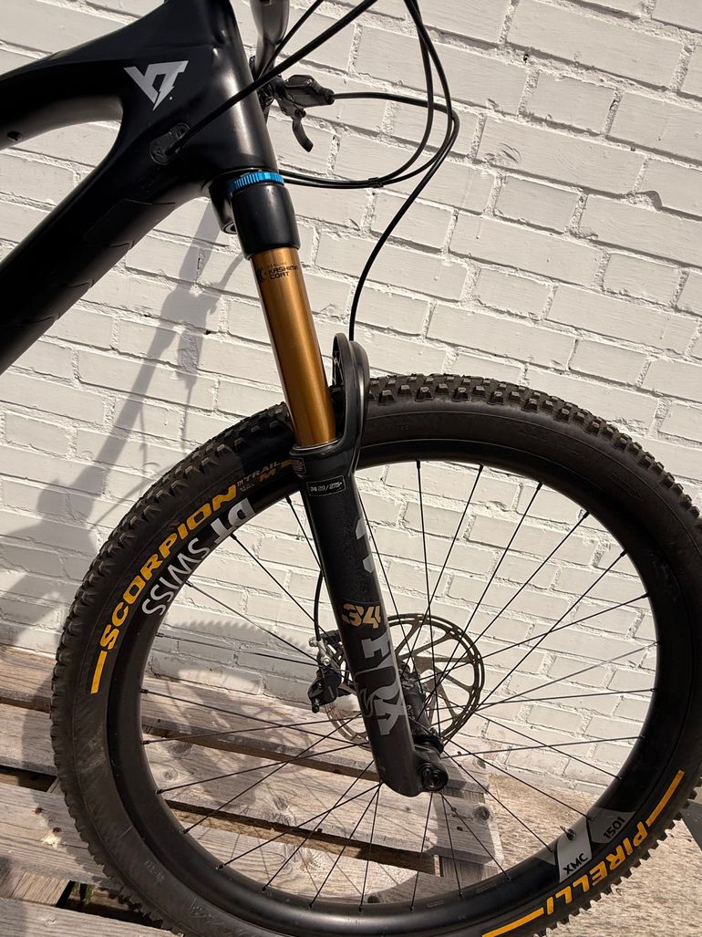 Used YT Industries Izzo CORE 4 29 2021 2021 Mountainbike, Black, 29 — image 15 of 24