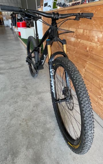 Used YT Industries Izzo CORE 4 29 2021 2021 Mountainbike, Black, 29 — image 7 of 7