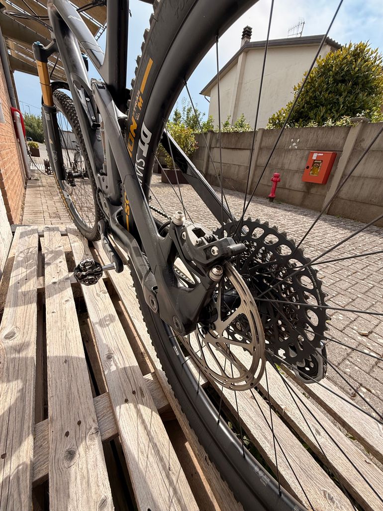 Used YT Industries Izzo CORE 4 29 2021 2021 Mountainbike, Black, 29 — image 18 of 24