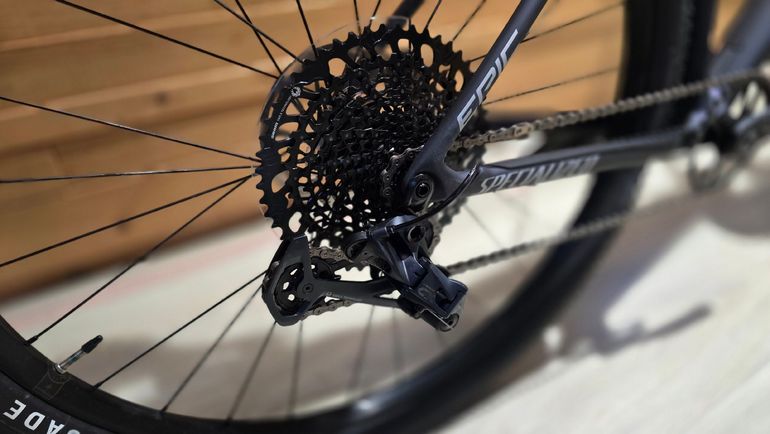 Used Specialized Epic Hardtail Comp 2024 2024 Mountainbike, Black, 29 — image 4 of 9