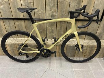 Used Eddy Merckx 525 2022 Road & Gravel, White — image 1 of 4
