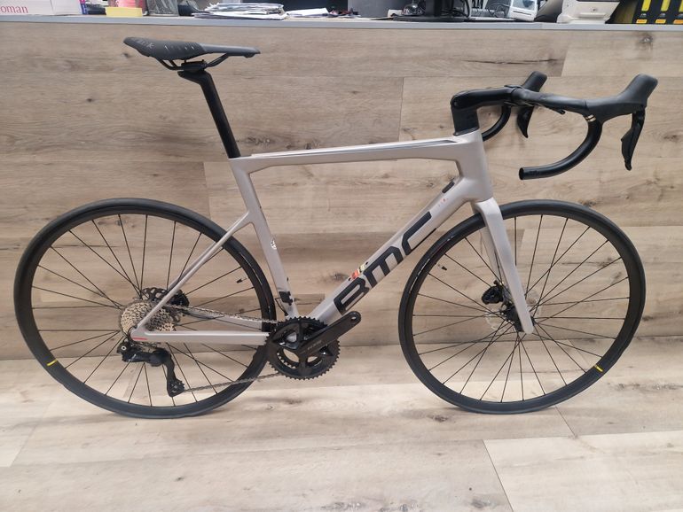 Used BMC Teammachine SLR FIVE 2023 2023 Road & Gravel, Light Gray — image 2 of 3
