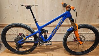 Pivot, FIREBIRD Pro X0 Eagle Transmission w/ Carbon Wheels 2024