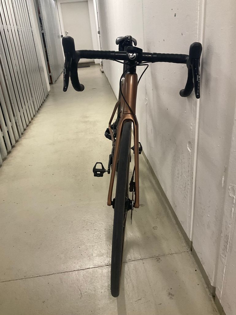 Used BMC Roadmachine TWO 2022 2022 Road & Gravel, Orange — image 6 of 9