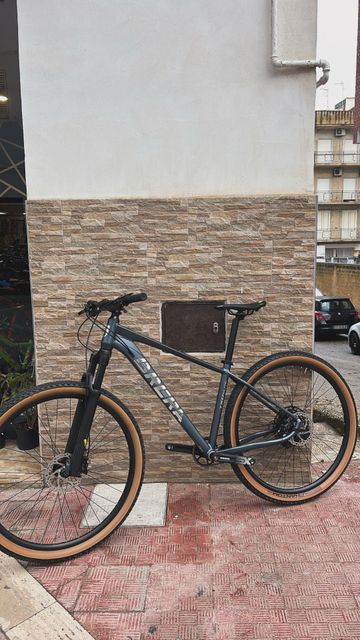Used Brera Elite Txd 2025 Mountainbike, Light Gray — image 2 of 6