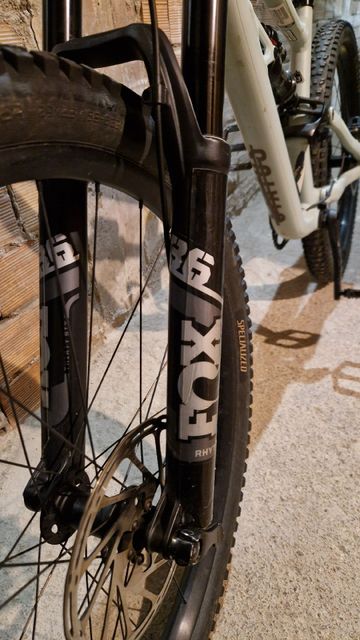 Used Specialized Status 160 2023 2023 Mountainbike, Blue, 29, 27.5 — image 3 of 6