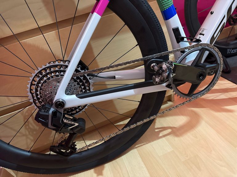 Used Scott Addict Rc2025 2025 Road & Gravel, White — image 3 of 5