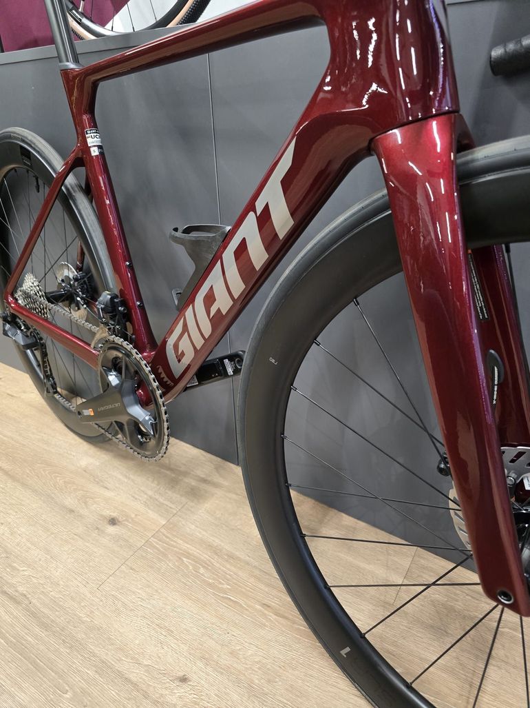 Použité Giant Propel Advanced Pro 0 2024 2024 Road & Gravel — obrázek 2 z 3