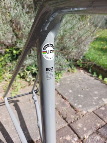 Used Canyon Ultimate CF SL 8 Disc Aero 2022 Frameset 2022 Road & Gravel, Light Gray — image 6 of 15