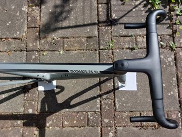 Used Canyon Ultimate CF SL 8 Disc Aero 2022 Frameset 2022 Road & Gravel, Light Gray — image 4 of 15
