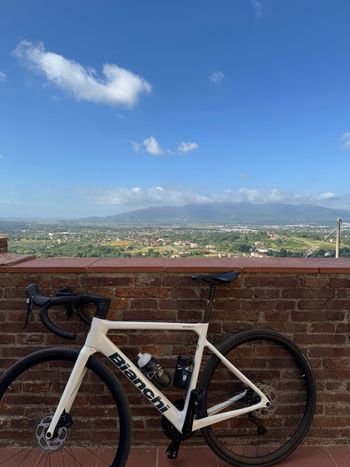 Used Bianchi Sprint 2025 Road & Gravel, White — image 2 of 3