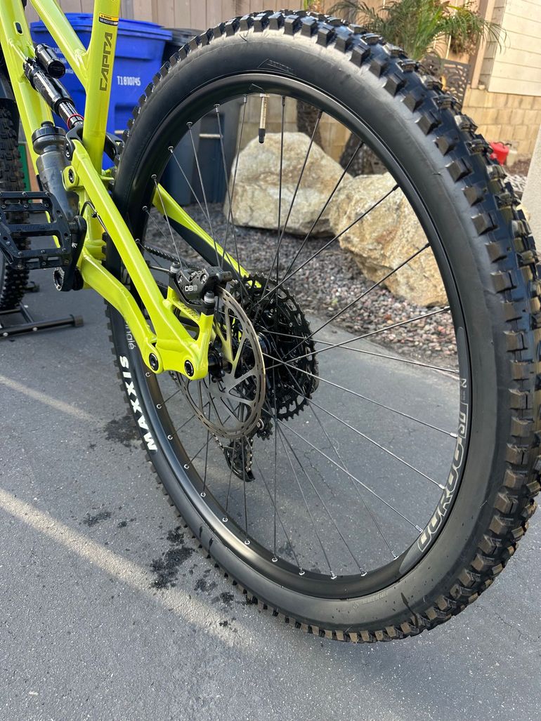 Used YT Industries Capra CORE 1 29 2023 2023 Mountainbike, Green, 29 — image 13 of 26