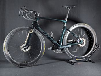 Used Scott Foil 10 2020 2020 Road & Gravel, Green — image 4 of 19