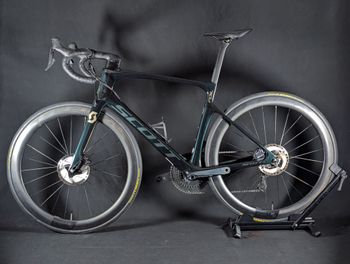 Used Scott Foil 10 2020 2020 Road & Gravel, Green — image 2 of 19