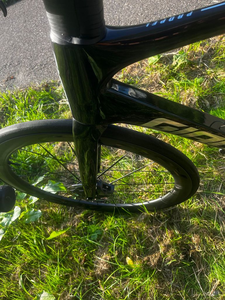 Used Giant Propel Advanced SL 0 2023 Frameset 2023 Road & Gravel, Black — image 3 of 15