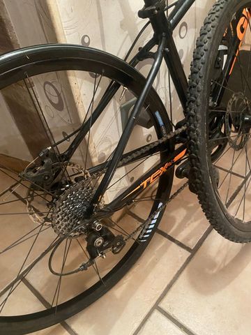 Used Giant Tcx Shimano Sora 2020 Road & Gravel, Orange — image 3 of 6
