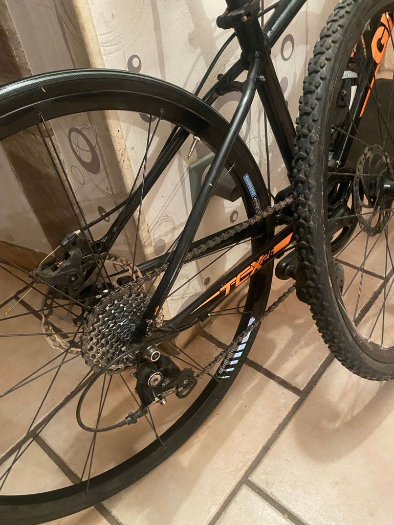 Used Giant Tcx Shimano Sora 2020 Road & Gravel, Orange — image 3 of 6