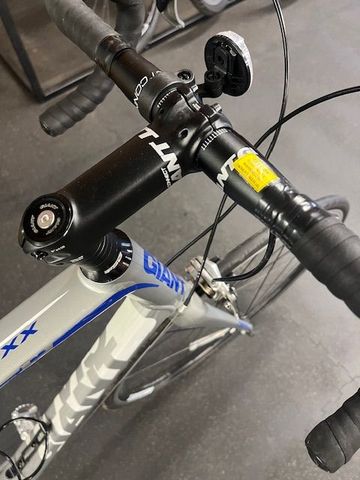Used Giant 2013 Defy 2 2013 Road & Gravel, Light Gray — image 5 of 13