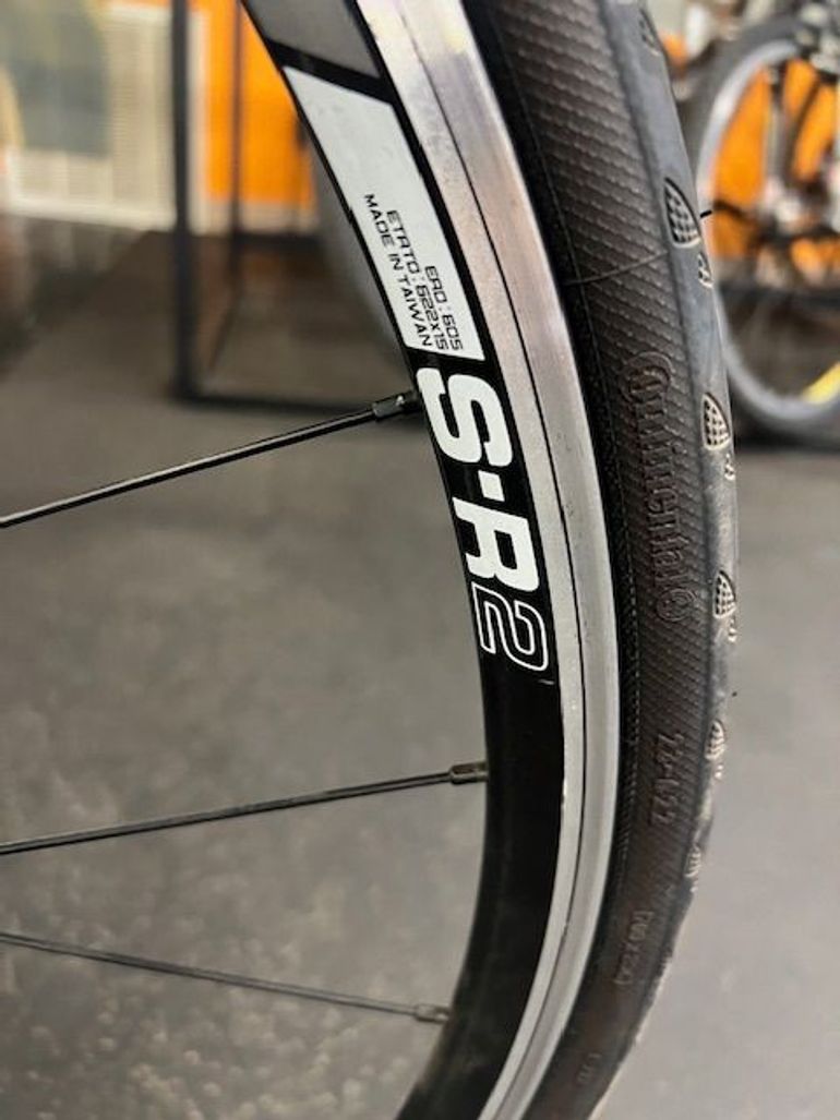 Used Giant 2013 Defy 2 2013 Road & Gravel, Light Gray — image 3 of 13