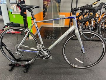 Used Giant 2013 Defy 2 2013 Road & Gravel, Light Gray — image 1 of 13
