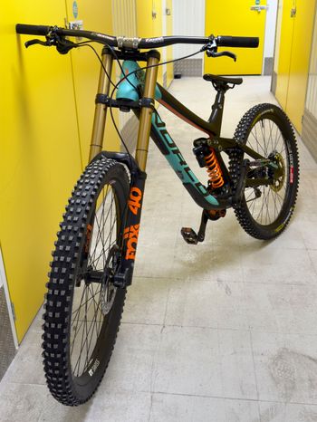 Used Norco Aurum C7.1 2017 2017 Mountainbike, Blue, 27.5 — image 8 of 9